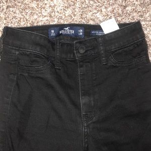 black hollister ripped jeans